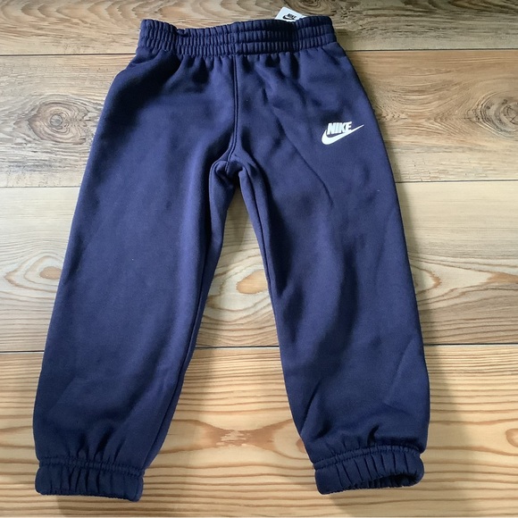 Nike boys 2 pc Puffer vest & joggers set size 3T(NWT) - Picture 3 of 4